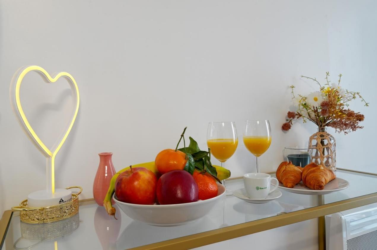 Cosy Renovated Studio In Heart Of Marais, Best Area To Discover In Parisアパートメント エクステリア 写真